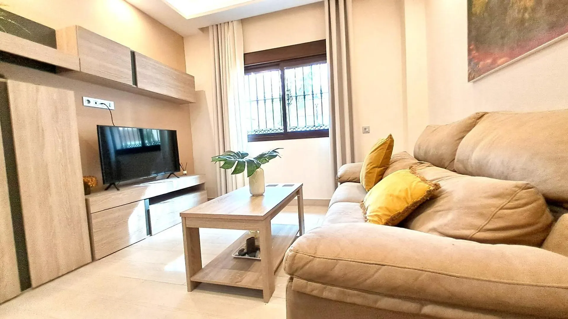 Apartamentos Vacacionales Joctis, Bajo B Fuengirola